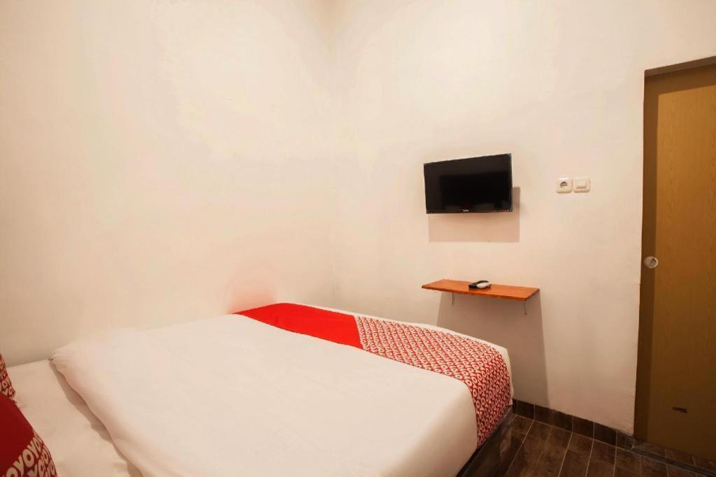 Oyo 2720 Sutomo Inn Medan Esterno foto