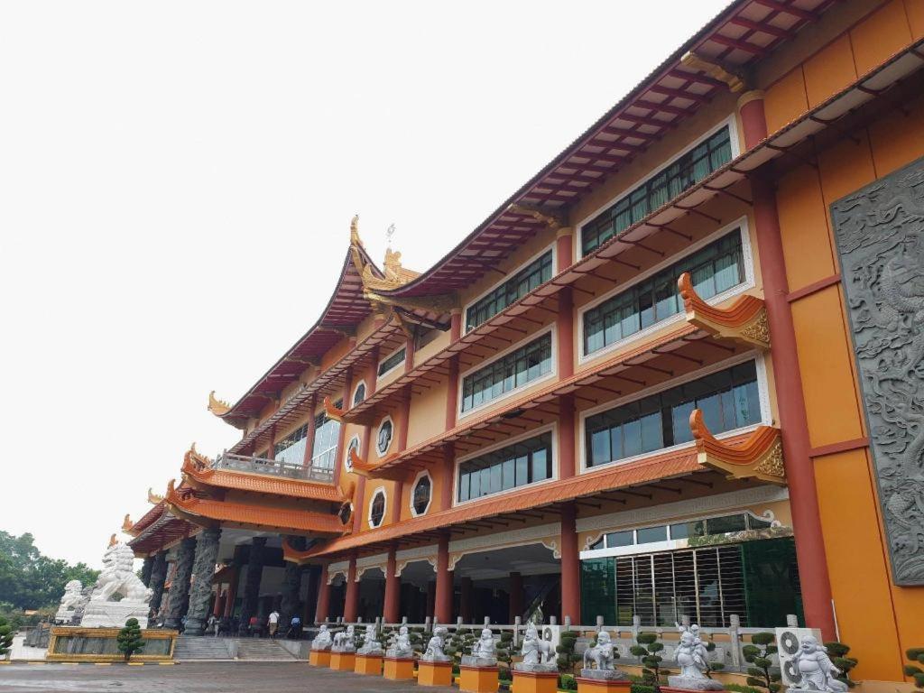 Oyo 2720 Sutomo Inn Medan Esterno foto
